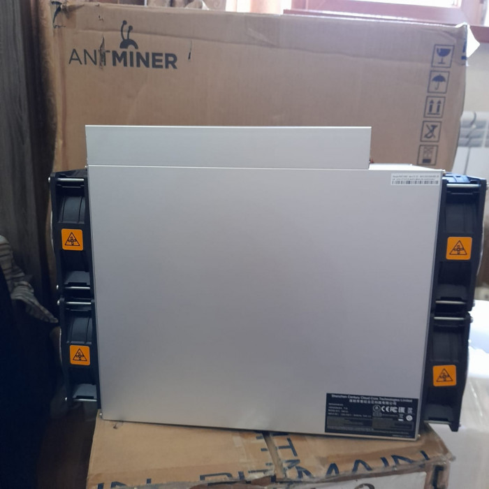 BITMAIN Antminer T19 84TH/s