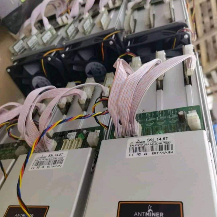 Bitmain AntMiner S9i, S9j, S9. 13.5-14,5TH/s± 5%